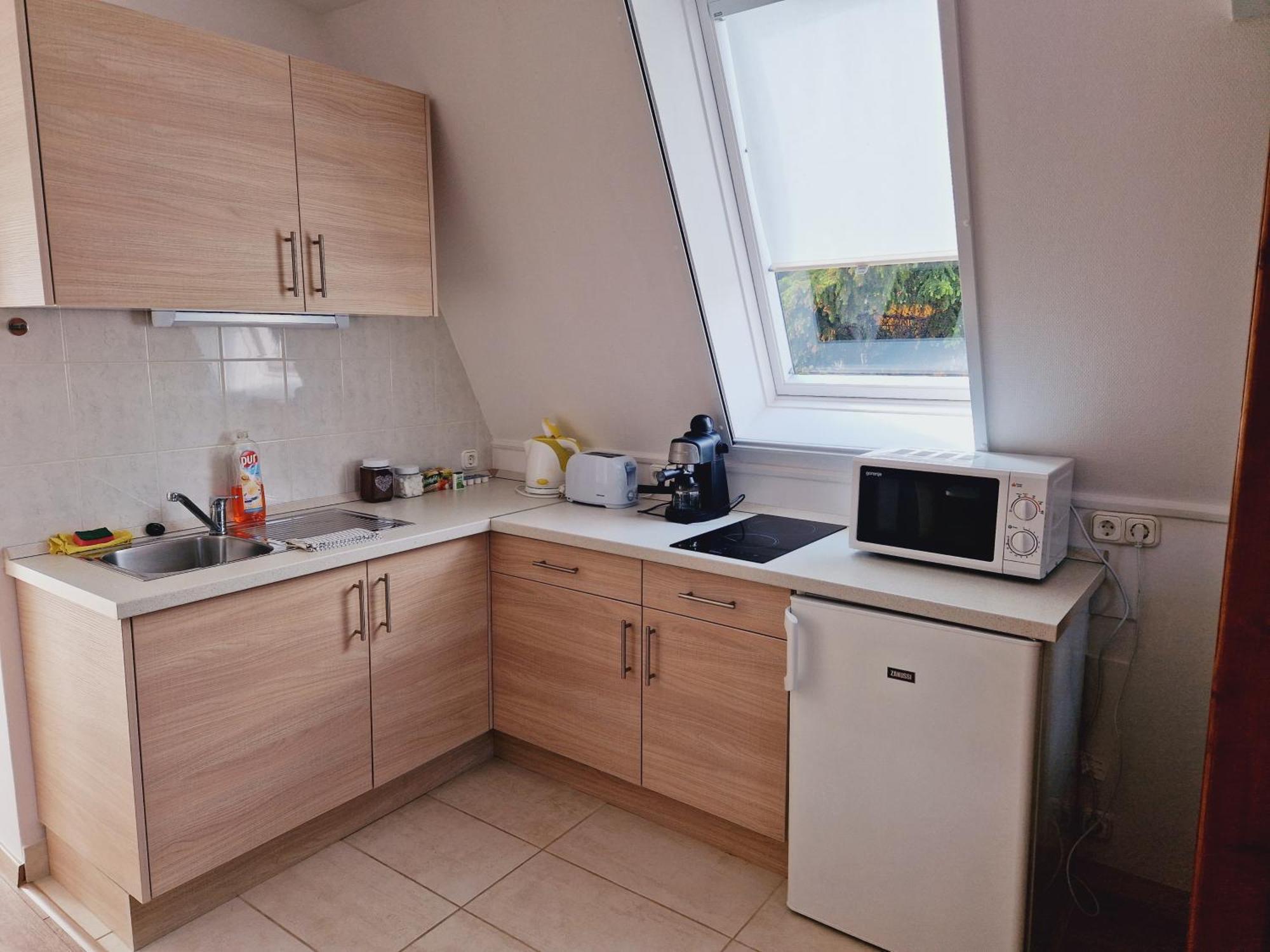 Balaton Apartman Fuered Balatonfured Exterior photo