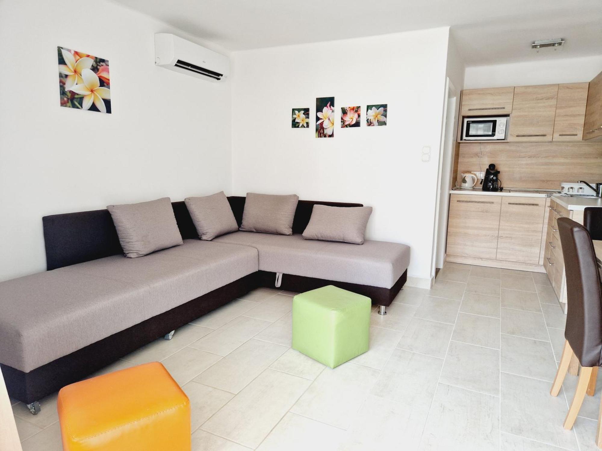 Balaton Apartman Fuered Balatonfured Exterior photo